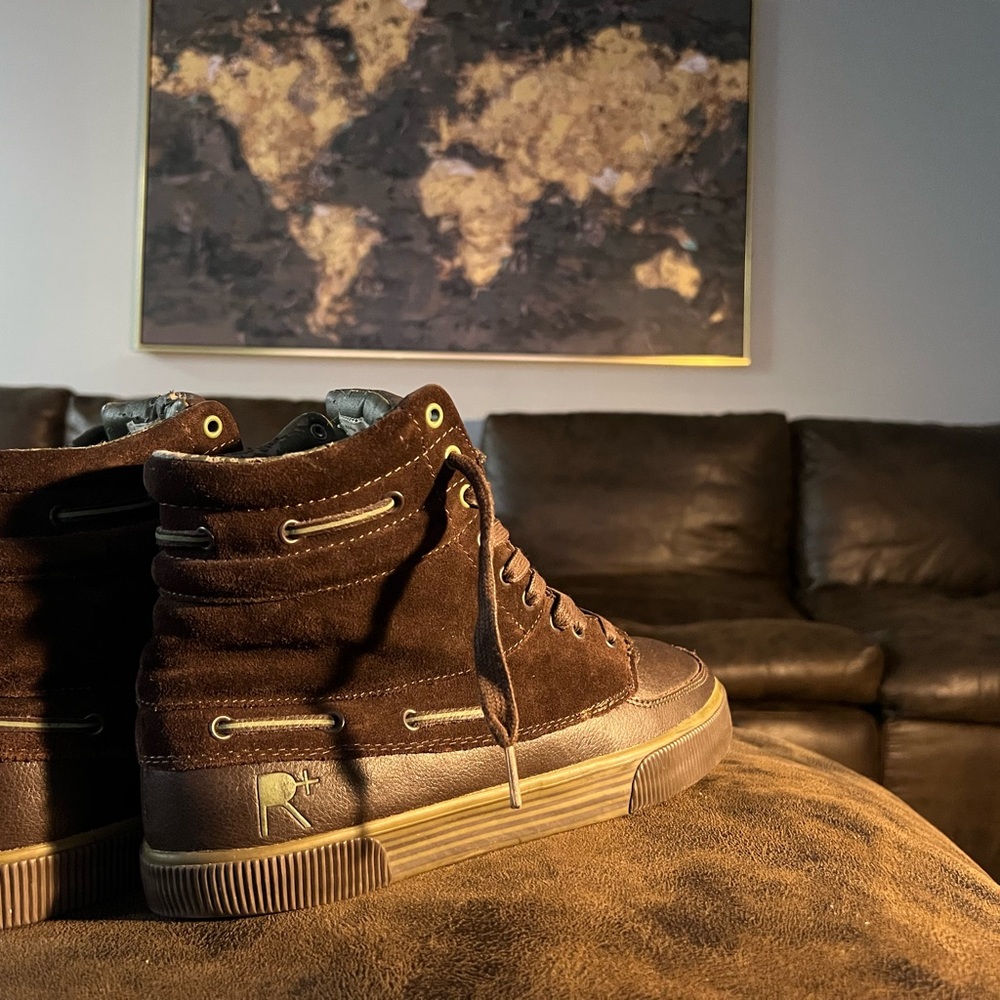 Rocawear Men's Chocolate High-Top Sneakers